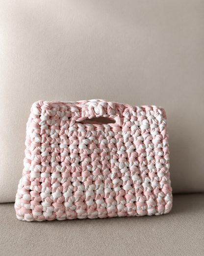 Shoreline Clutch – Pink & White Crochet